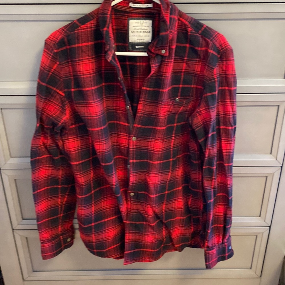 Men’s Medium Buffalo plaid button up